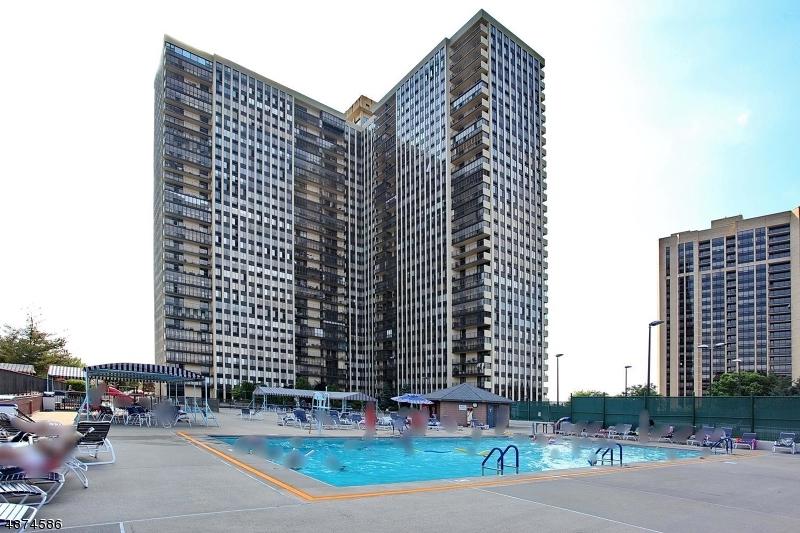 300 Winston Dr 2922 - Photo 1