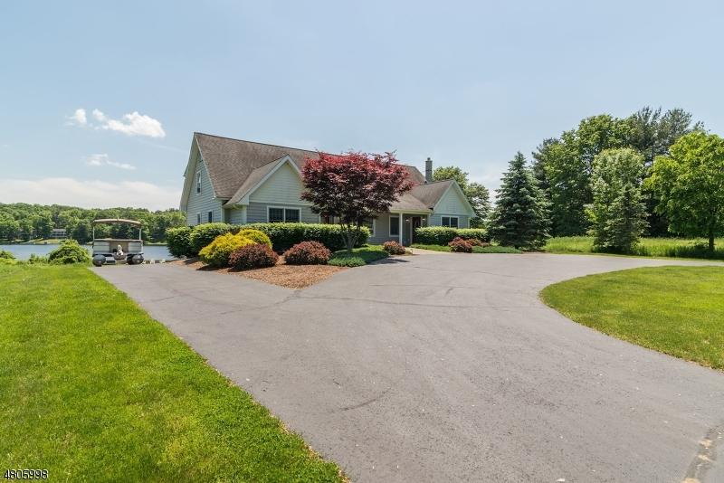 424 Lake Shore North - Photo 1