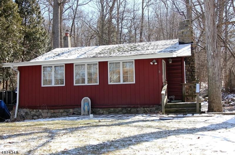 8 Woodland Rd - Photo 1