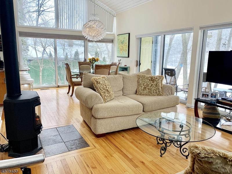 89 Llewellyn Dr - Photo 1