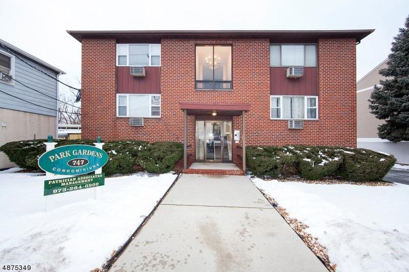 747 Riverside Ave - Photo 1