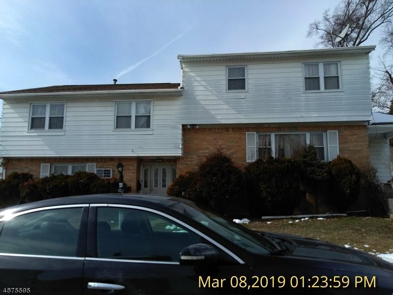 1357 Center St - Photo 1