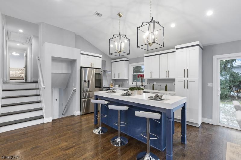 10 Christine Dr - Photo 1