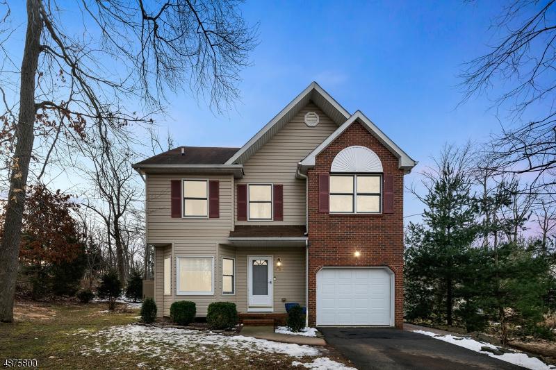 220 4TH ST - Photo 1