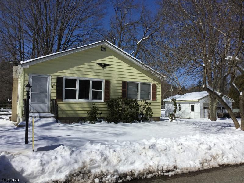 4 Woodland Dr - Photo 1