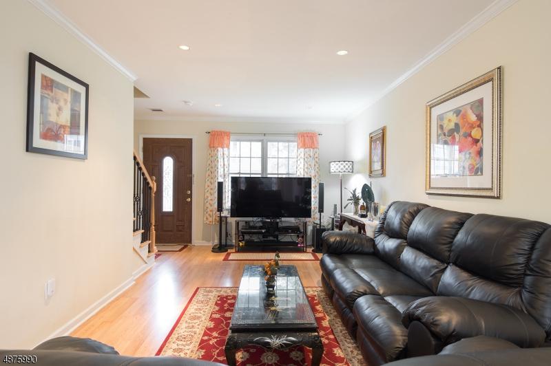 78 Quick Ave - Photo 1