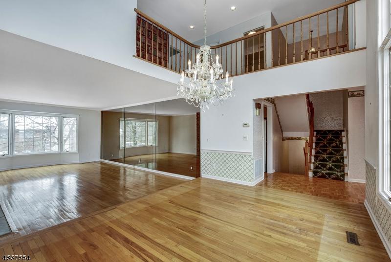 3 Rolling Hill Ct - Photo 1