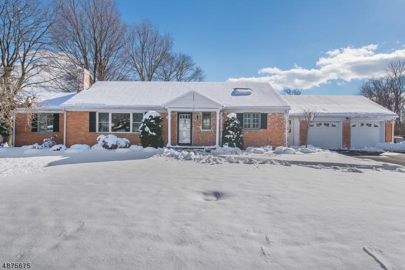 37 Bloomfield Ave - Photo 1