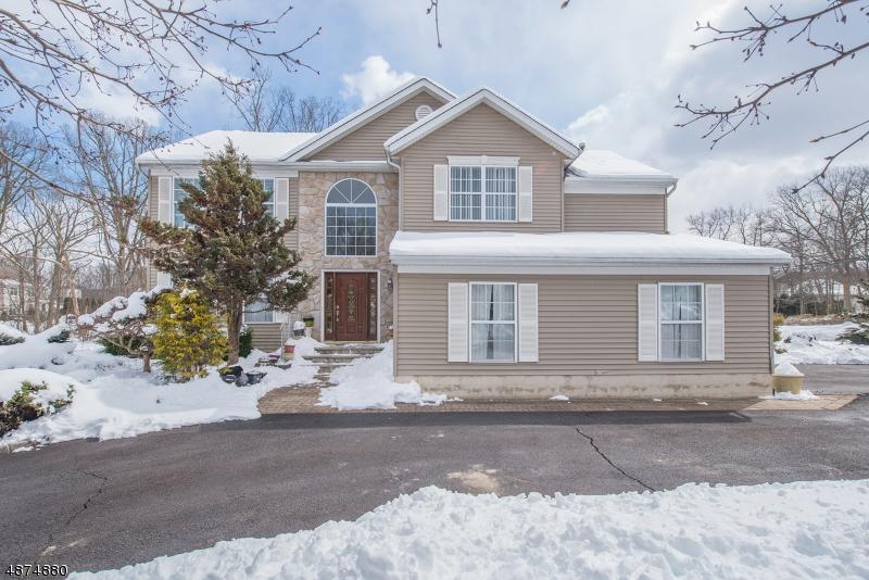 2 Quincy Dr - Photo 1