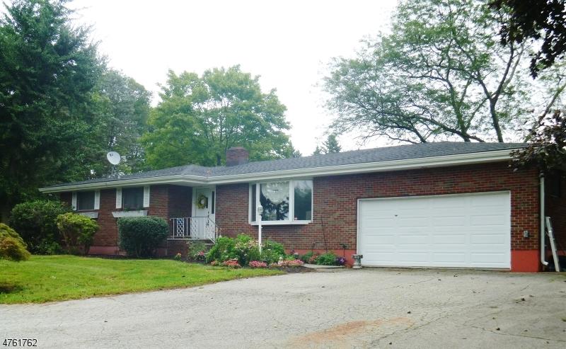 34 Lincoln Laurel Rd - Photo 1