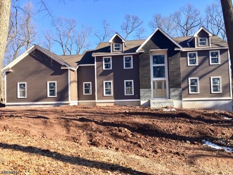 802 Acorn Ln - Photo 1