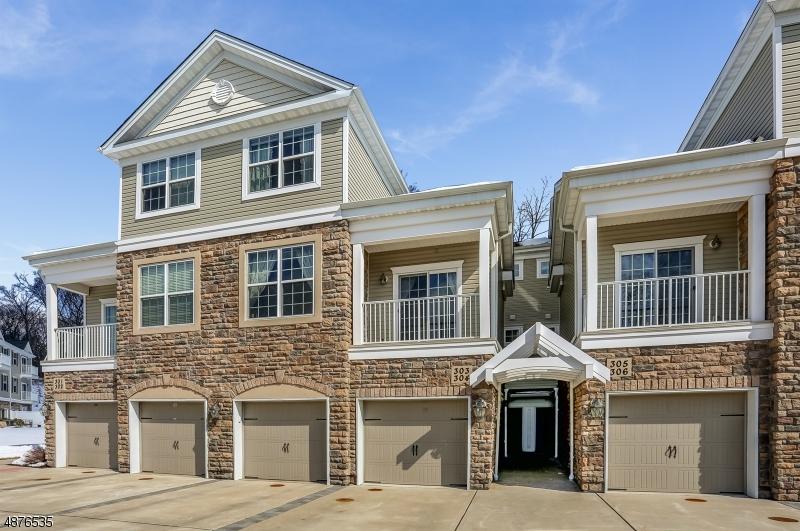 303 Waterview Ct - Photo 1