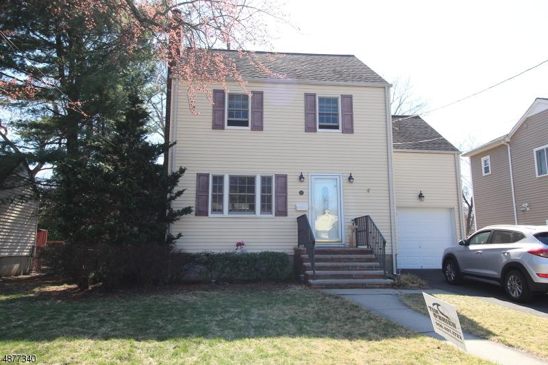 17 Franklin Ave - Photo 1