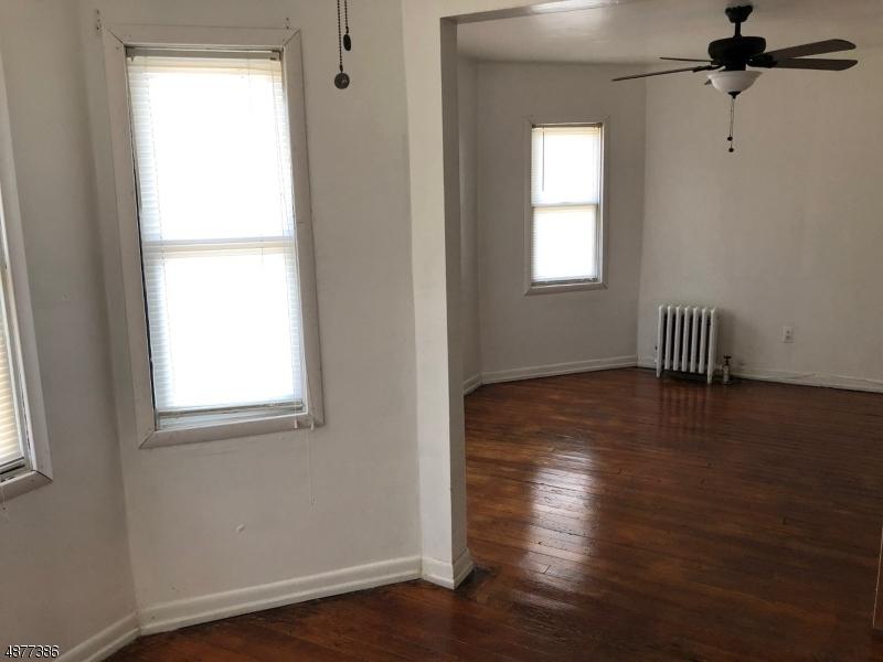 305 Chadwick Ave - Photo 1
