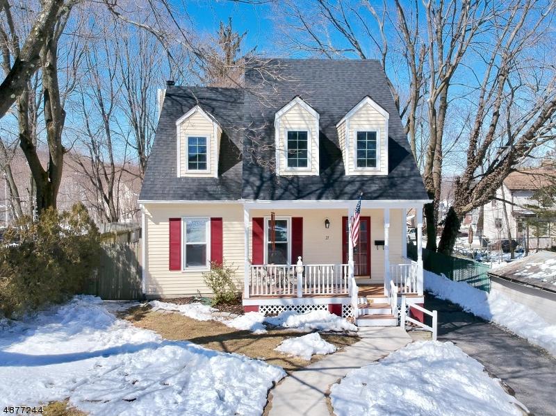 21 E Thomas St - Photo 1