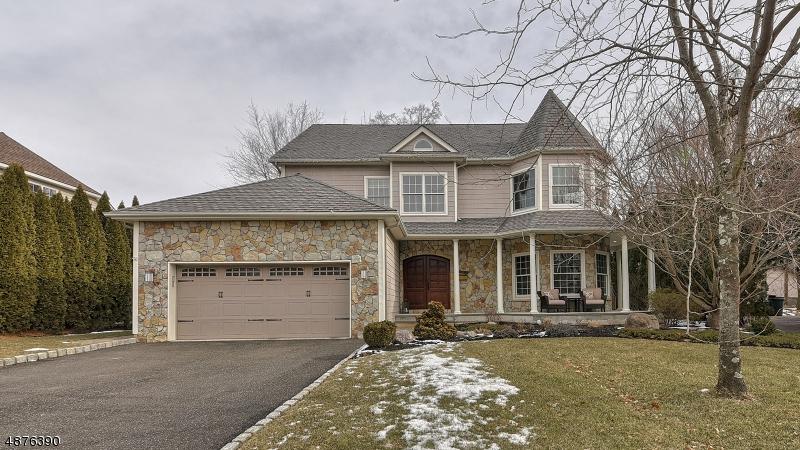24 Crane Ave - Photo 1