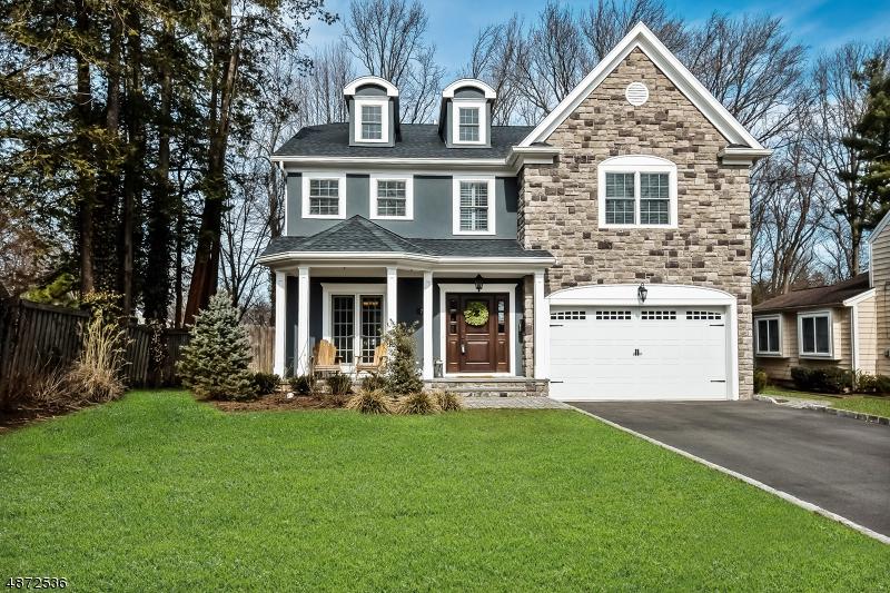 713 Knollwood Ter - Photo 1