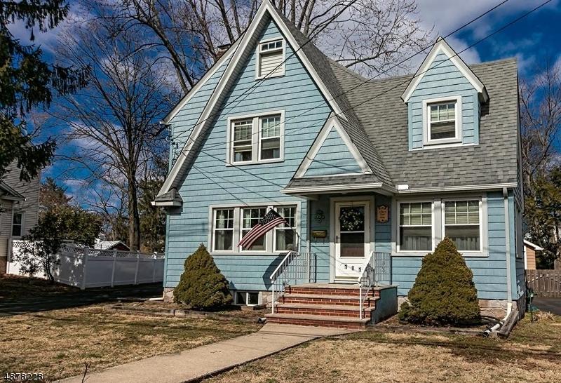 111 E Lincoln Ave - Photo 1