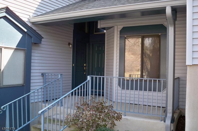 100 Overlook Dr - Photo 1