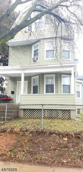 136 Linden Ave - Photo 1