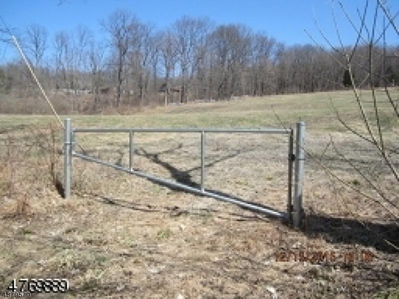 112 Ridgeway Ave - Photo 1