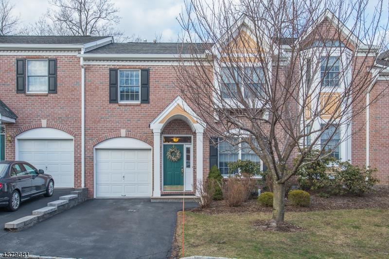 75 Spring Hill Cir - Photo 1