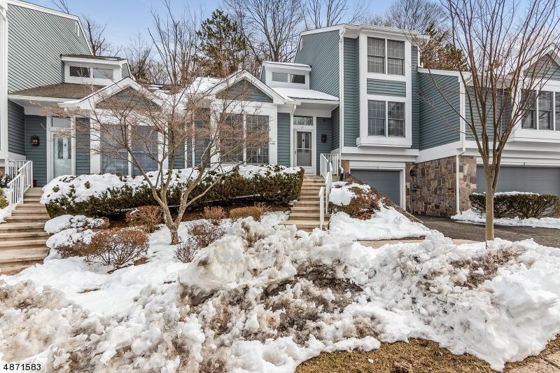 17 Knollcrest Rd - Photo 1