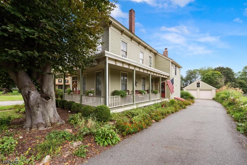 44 Hillside Rd - Photo 1