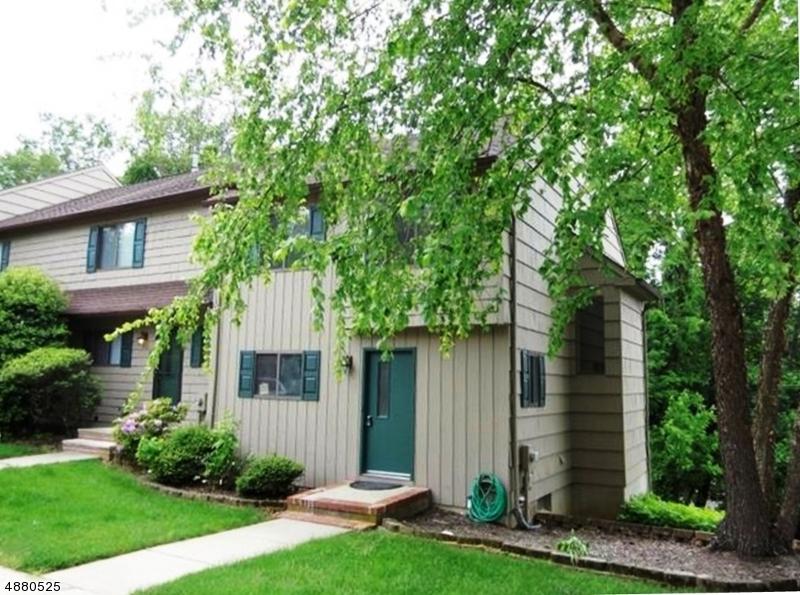 5 Indian Spring Ln - Photo 1