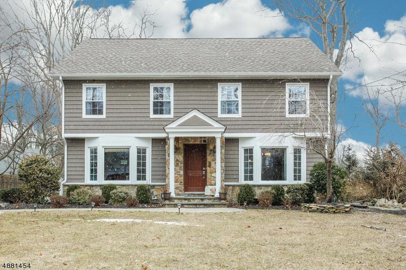 67 Beech St - Photo 1