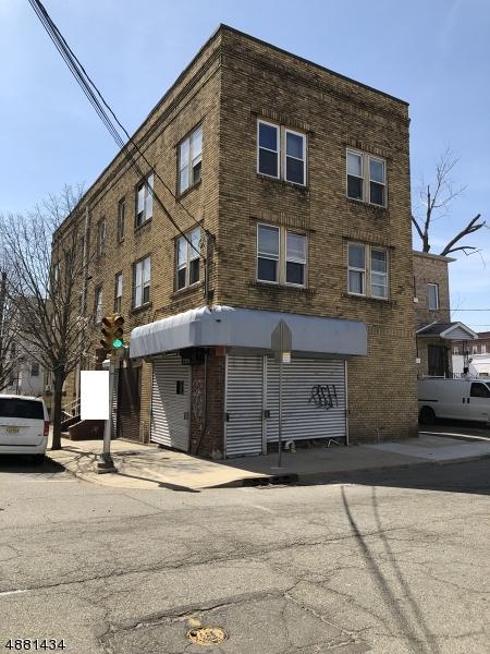 126 Custer Avenue - Photo 1