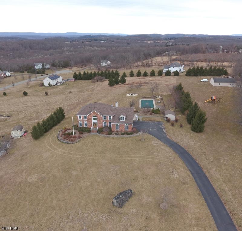 21 Dana Dr - Photo 1