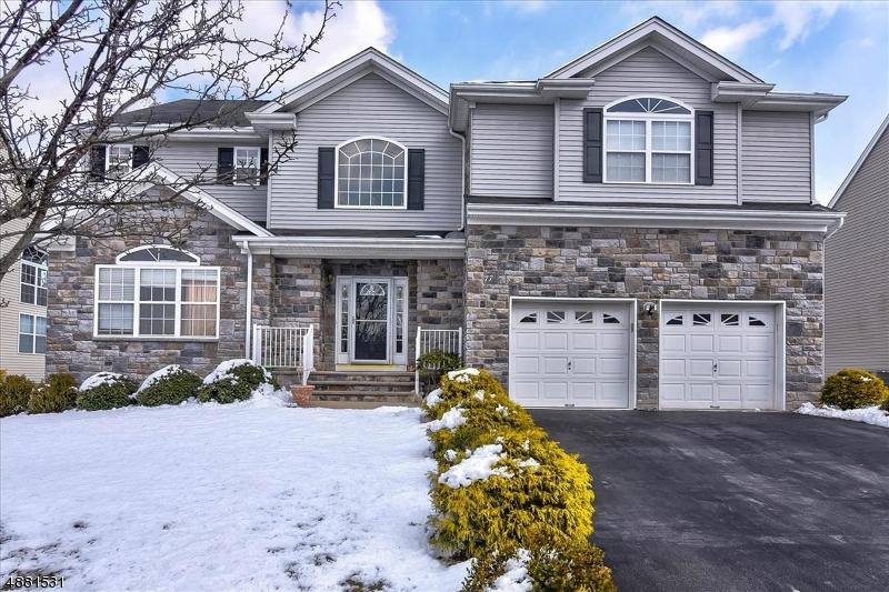 77 Timberhill Dr - Photo 1