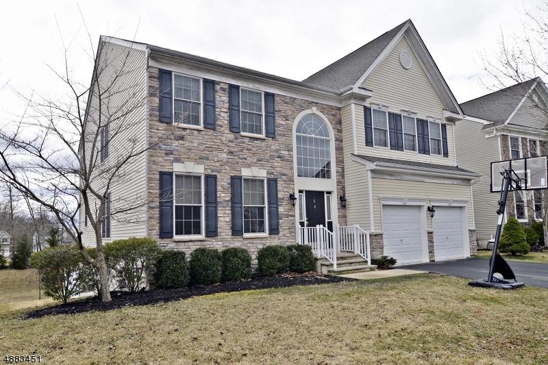 8 Carriage Rd - Photo 1