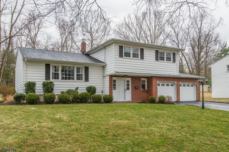 121 Crane Cir - Photo 1