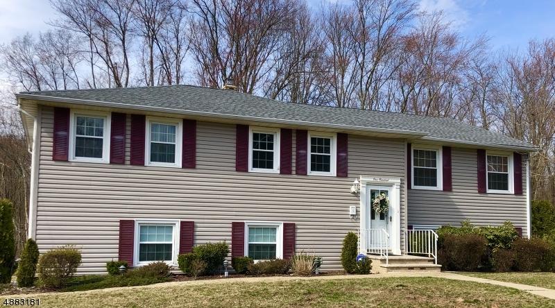 100 Garfield St, - Photo 1