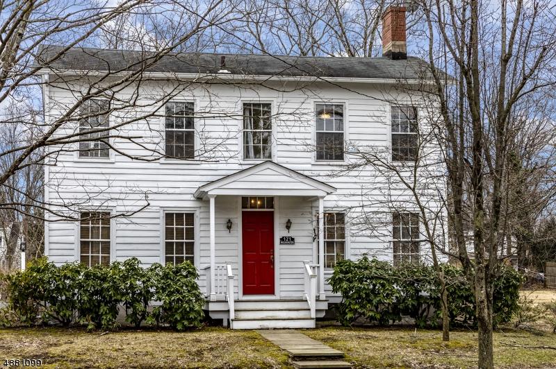 121 Washington St - Photo 1