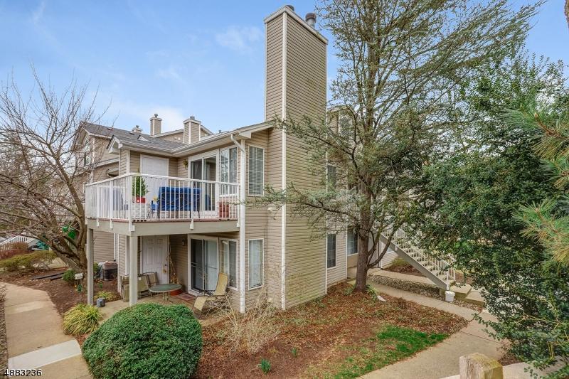 40 Ray Ct - Photo 1