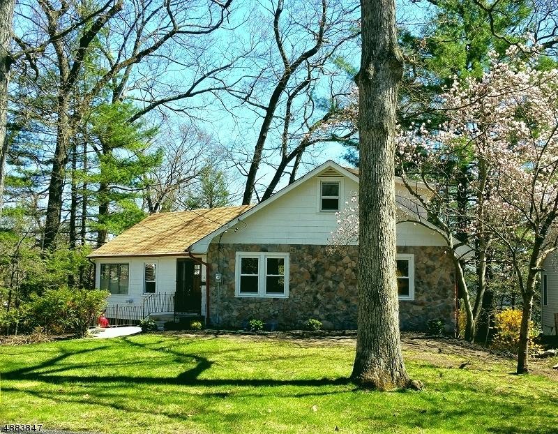 36 Beechwood Dr - Photo 1