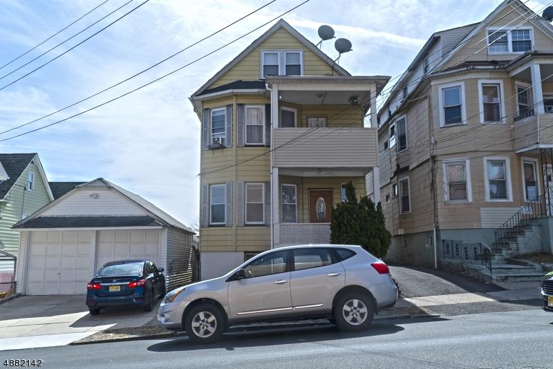 88 Genessee Ave - Photo 1
