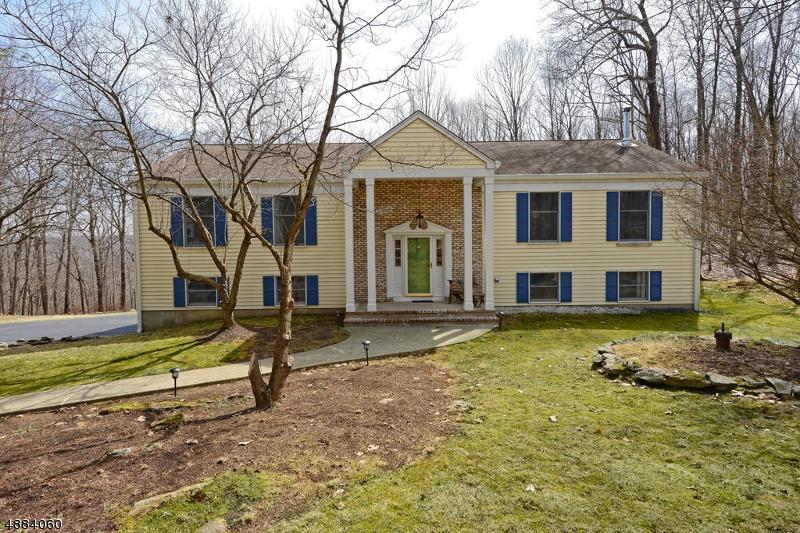 28 High Crest Dr - Photo 1