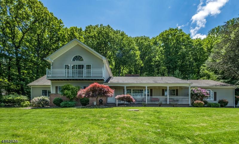 32 Spring Hill Rd - Photo 1