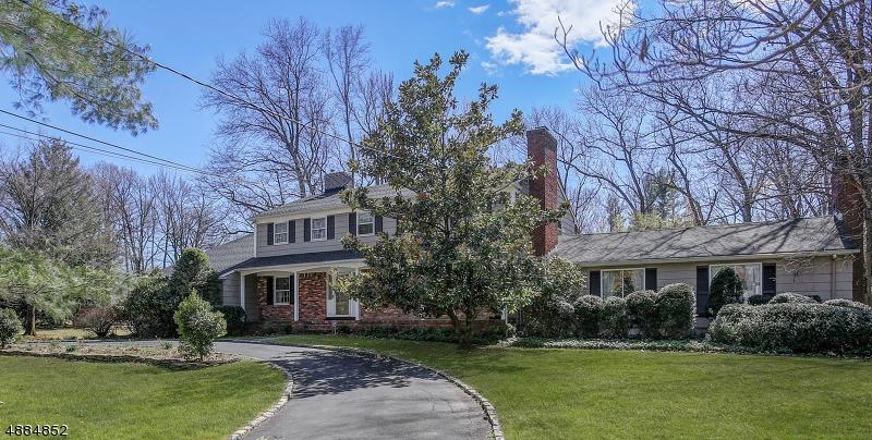 10 Heritage Ln - Photo 1