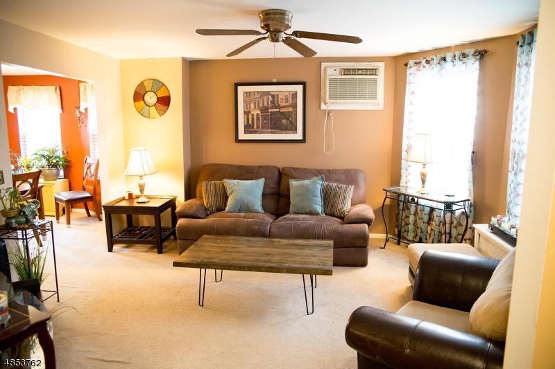 37 William Pl - Photo 1