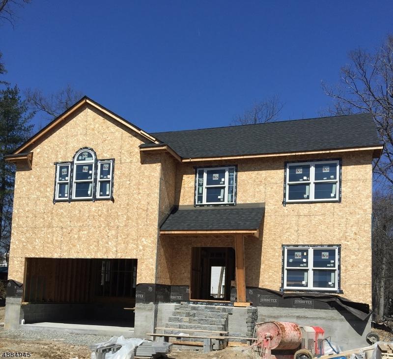 28 Lindbergh Pky - Photo 1