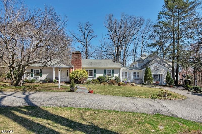 32 Hanover Rd - Photo 1