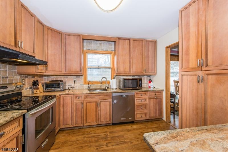 7 Shore Rd - Photo 1