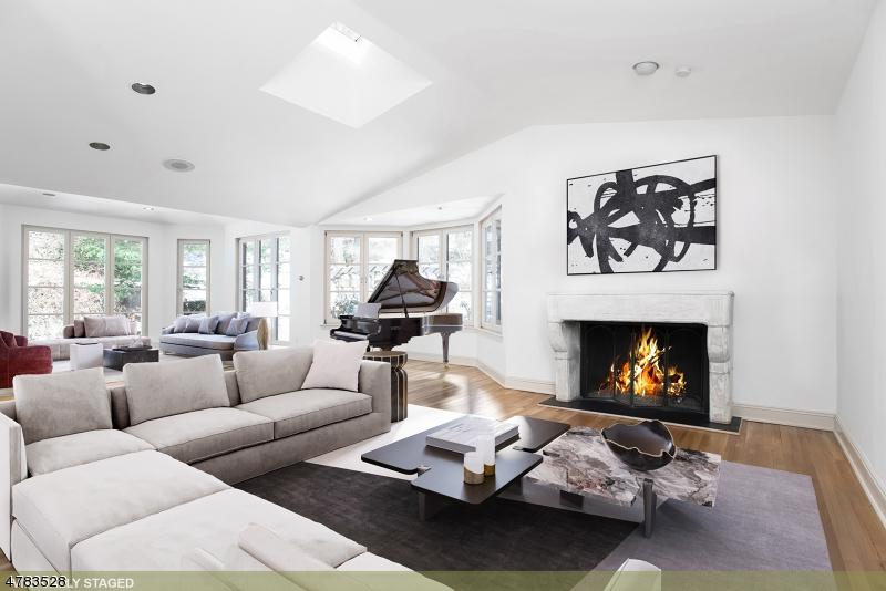 25 Mountain Ave - Photo 1