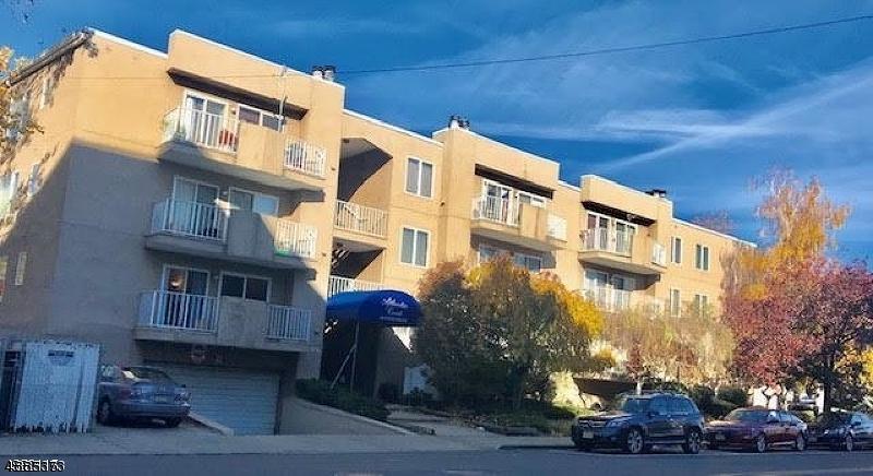 105 State St - Photo 1
