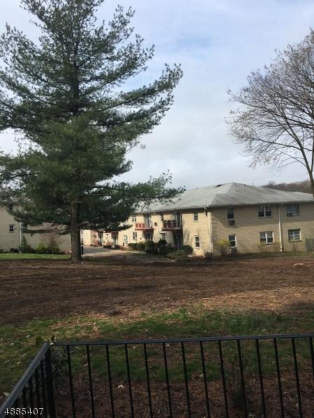 320 Hoover Ave. - Photo 1